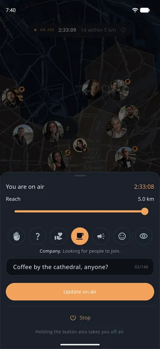 The on-air sheet in the app: one line, “Coffee by the cathedral, anyone?”, a reach of 5 km and the time left on air.